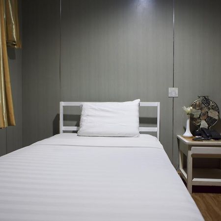 Hotel Uno Davao Экстерьер фото