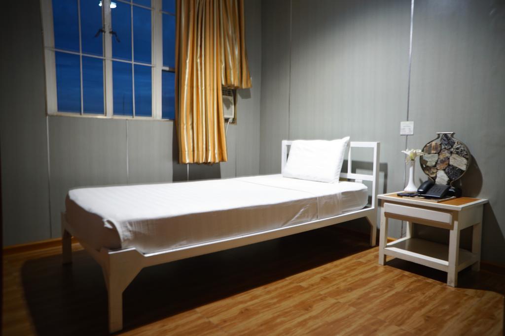 Hotel Uno Davao Экстерьер фото