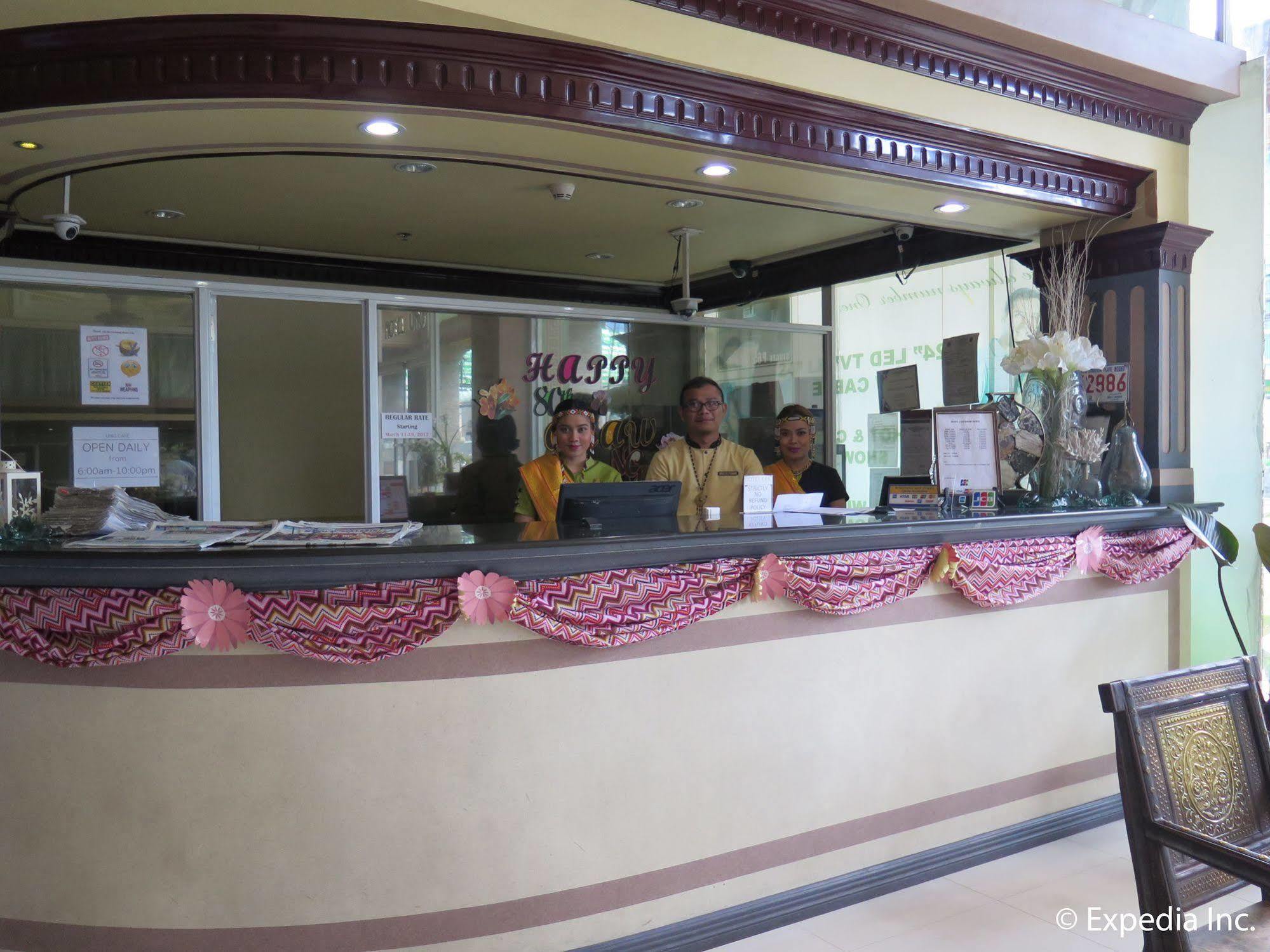 Hotel Uno Davao Экстерьер фото